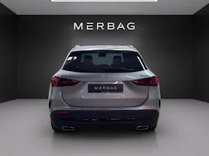 MERCEDES-BENZ GLA 220d 4Matic Swiss Star