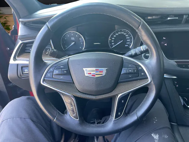 CADILLAC XT5 Luxury
