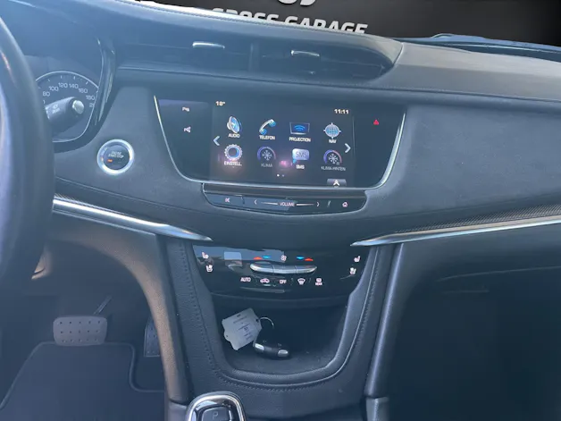 CADILLAC XT5 Luxury