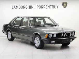 BMW 745i