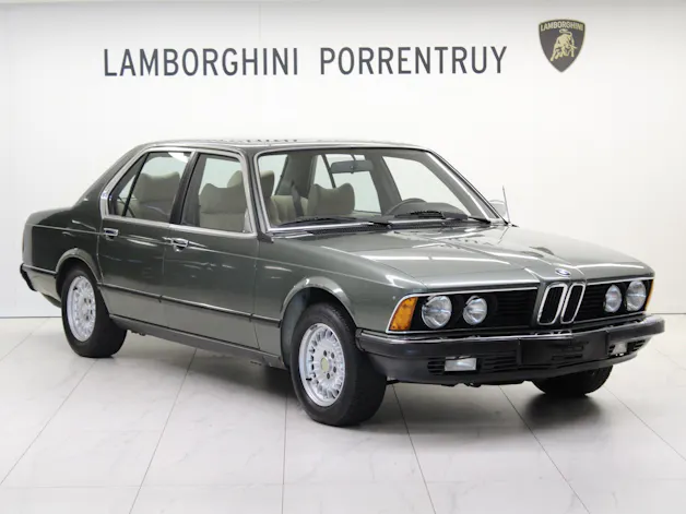 BMW 745i