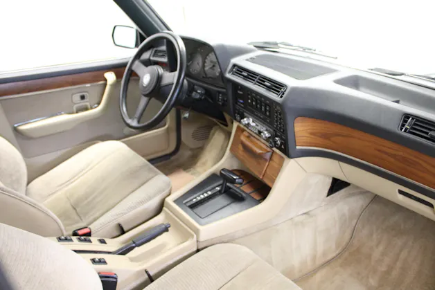 BMW 745i