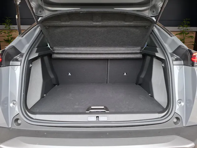 PEUGEOT 2008 NEW 1.2 145 MHEV GT