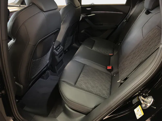 AUDI Q6 e-tron quattro