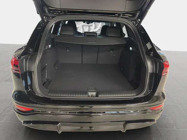 AUDI Q6 e-tron quattro