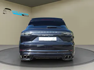 PORSCHE Cayenne Turbo