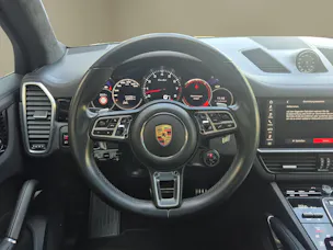 PORSCHE Cayenne Turbo