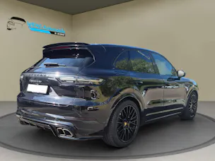 PORSCHE Cayenne Turbo