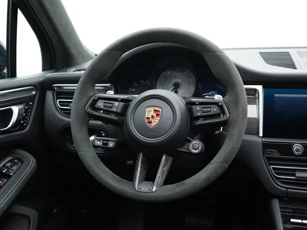 PORSCHE Macan GTS