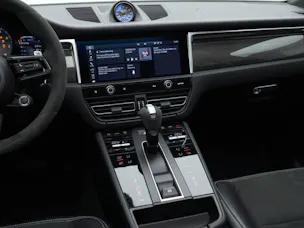 PORSCHE Macan GTS