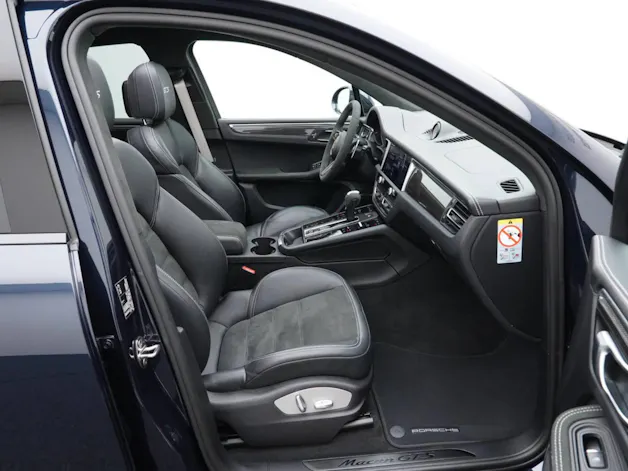 PORSCHE Macan GTS