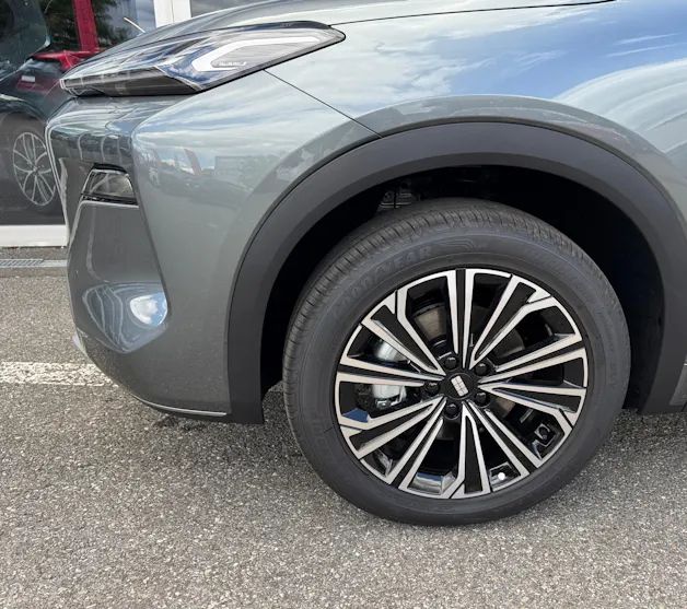 Geely STARRAY EM-i Max+29.8 kWh vocanic grey