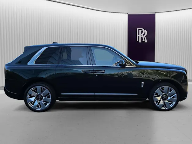 Rolls Royce ROLLS-ROYCE Cullinan Serie II - Silver Badge - Neuwagen