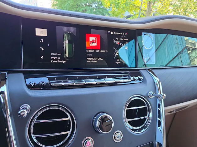 Rolls Royce ROLLS-ROYCE Cullinan Serie II - Silver Badge - Neuwagen