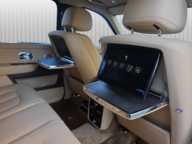 Rolls Royce ROLLS-ROYCE Cullinan Serie II - Silver Badge - Neuwagen