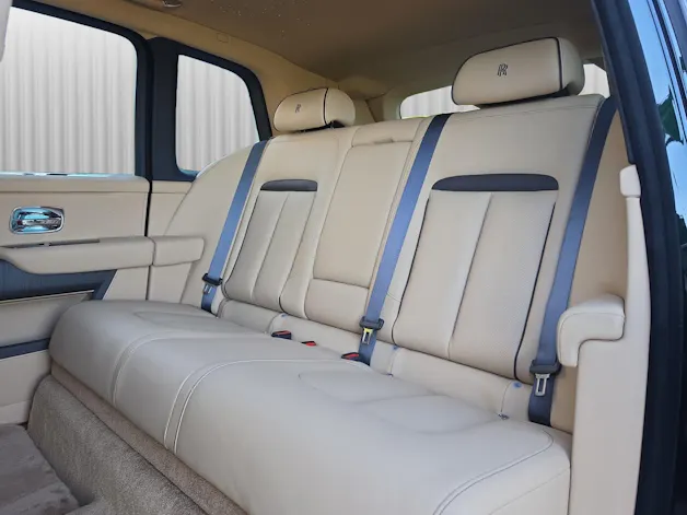 Rolls Royce ROLLS-ROYCE Cullinan Serie II - Silver Badge - Neuwagen
