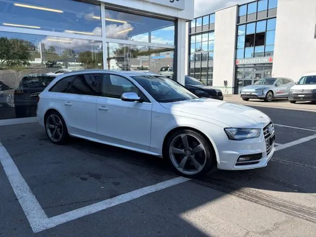 AUDI S4 Avant 3.0 V6 TFSI quattro S-Tronic