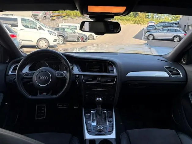 AUDI S4 Avant 3.0 V6 TFSI quattro S-Tronic