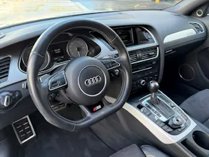 AUDI S4 Avant 3.0 V6 TFSI quattro S-Tronic