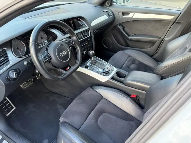 AUDI S4 Avant 3.0 V6 TFSI quattro S-Tronic