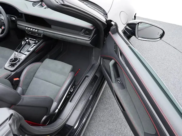 PORSCHE 911 Carrera GTS Cabriolet