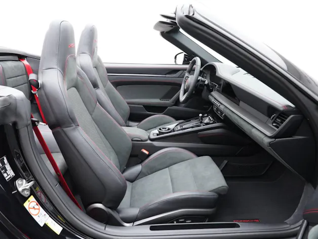 PORSCHE 911 Carrera GTS Cabriolet
