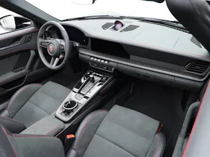 PORSCHE 911 Carrera GTS Cabriolet
