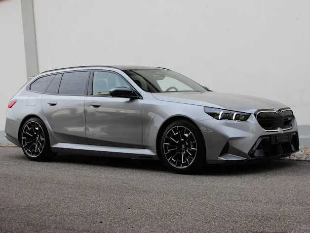 BMW M5 xDrive Touring Individual *SPACESILBER* 🎉0.0%-LEASINGAKTION🎉