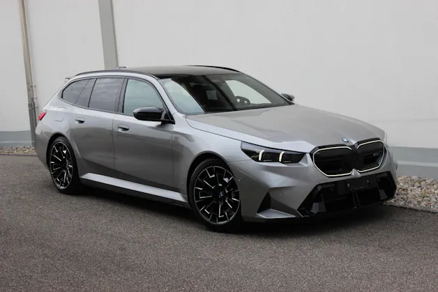 BMW M5 xDrive Touring Individual *SPACESILBER* 🎉0.0%-LEASINGAKTION🎉