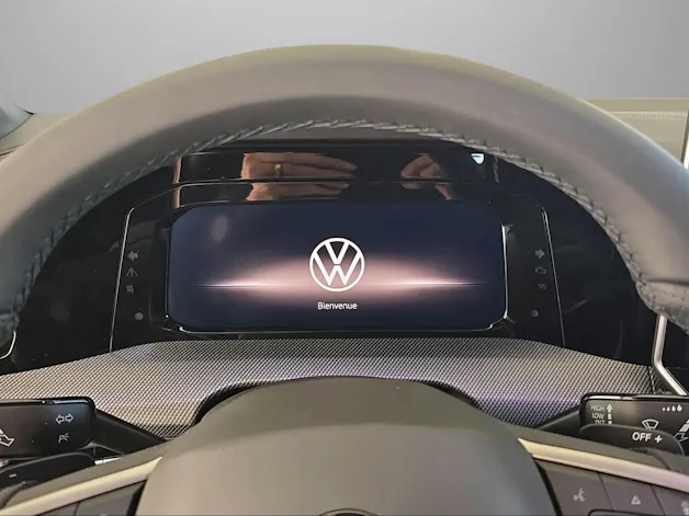 VW VW Golf R-Line