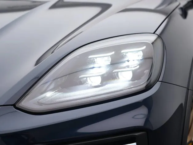 PORSCHE Cayenne Turbo E-Hybrid Coupé mit GT-Paket