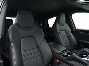 PORSCHE Cayenne Turbo E-Hybrid Coupé mit GT-Paket