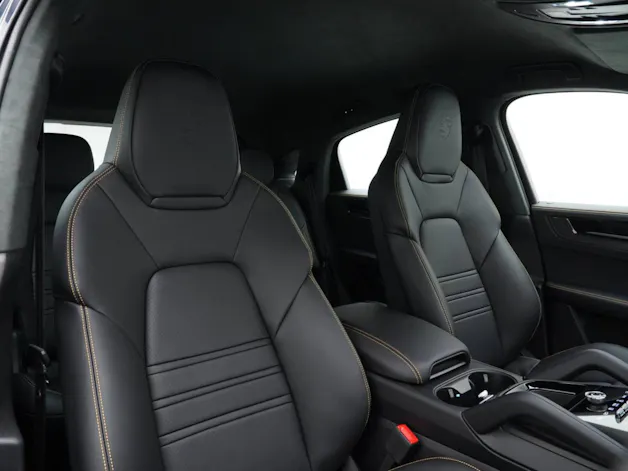 PORSCHE Cayenne Turbo E-Hybrid Coupé mit GT-Paket