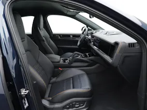 PORSCHE Cayenne Turbo E-Hybrid Coupé mit GT-Paket