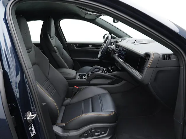 PORSCHE Cayenne Turbo E-Hybrid Coupé mit GT-Paket