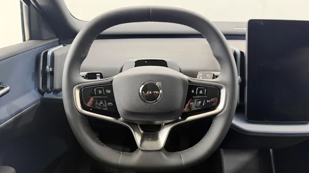 VOLVO EX 30 P8 Ultra XCENTRIC Black E