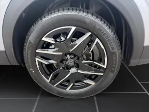 PEUGEOT 5008 NEW 145 e-DCS6 GT