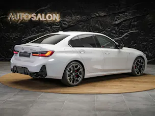 BMW M340i xDrive Steptronic M Sport Pro *Facelift*Werksgarantie*Lenkradheizung*Head Up Display*360° Kamera*