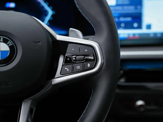BMW M340i xDrive Steptronic M Sport Pro *Facelift*Werksgarantie*Lenkradheizung*Head Up Display*360° Kamera*