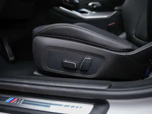 BMW M340i xDrive Steptronic M Sport Pro *Facelift*Werksgarantie*Lenkradheizung*Head Up Display*360° Kamera*