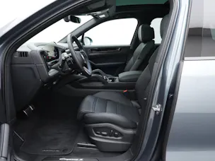 PORSCHE Cayenne S E-Hybrid Black Edition