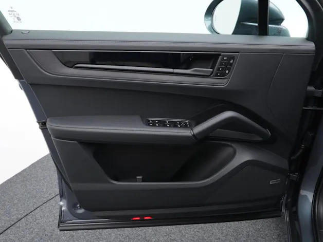 PORSCHE Cayenne S E-Hybrid Black Edition