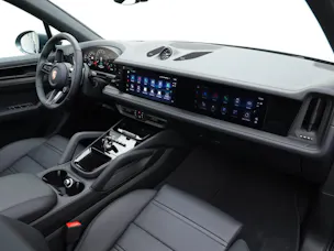 PORSCHE Cayenne S E-Hybrid Black Edition