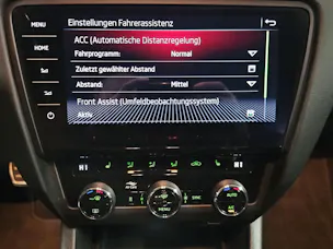 SKODA Octavia Combi 2.0 TDI Scout 4x4 DSG