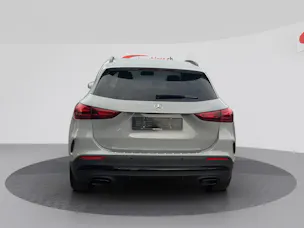 MERCEDES-BENZ GLA 200 AMG Line 7G-DCT Night