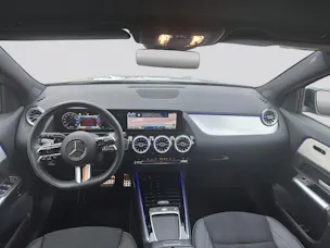 MERCEDES-BENZ GLA 200 AMG Line 7G-DCT Night