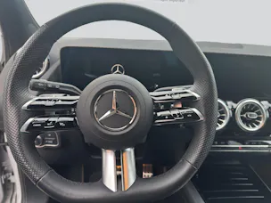 MERCEDES-BENZ GLA 200 AMG Line 7G-DCT Night