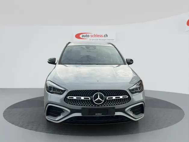 MERCEDES-BENZ GLA 200 AMG Line 7G-DCT Night