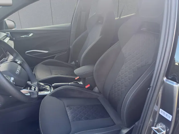 SKODA Fabia 1.0 TSI Selection DSG