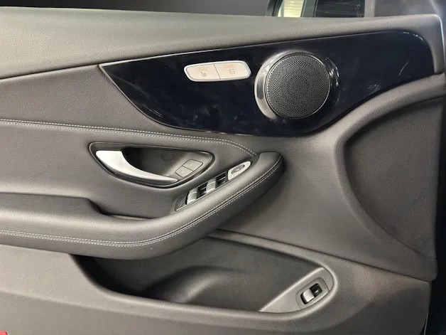 MERCEDES-BENZ C 200 4Matic